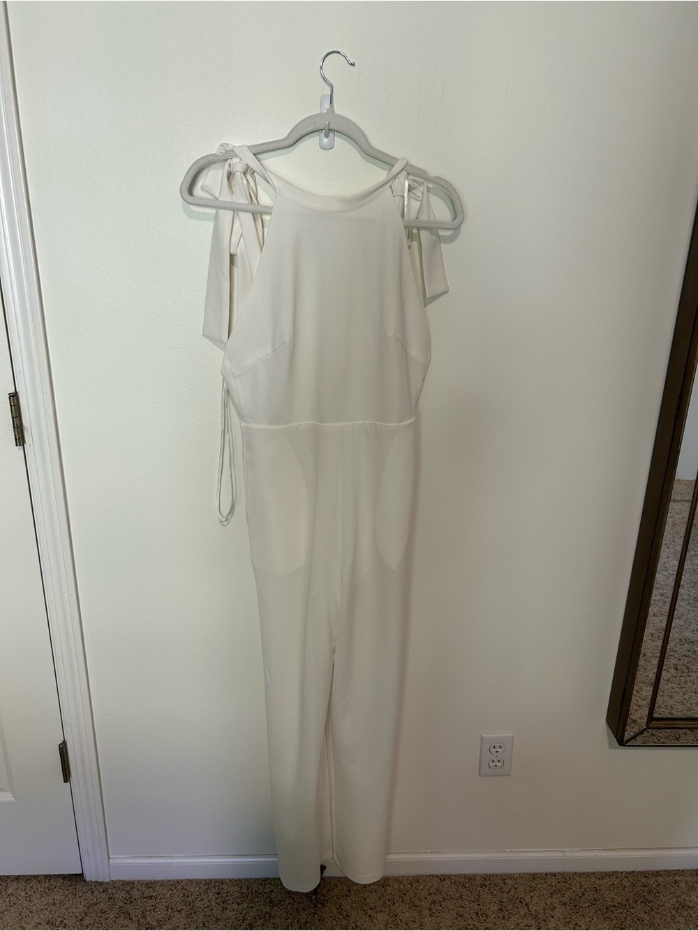 Petal and Pup White Wide Leg Open Back Tie Shoulder Jumpsuit White Size M